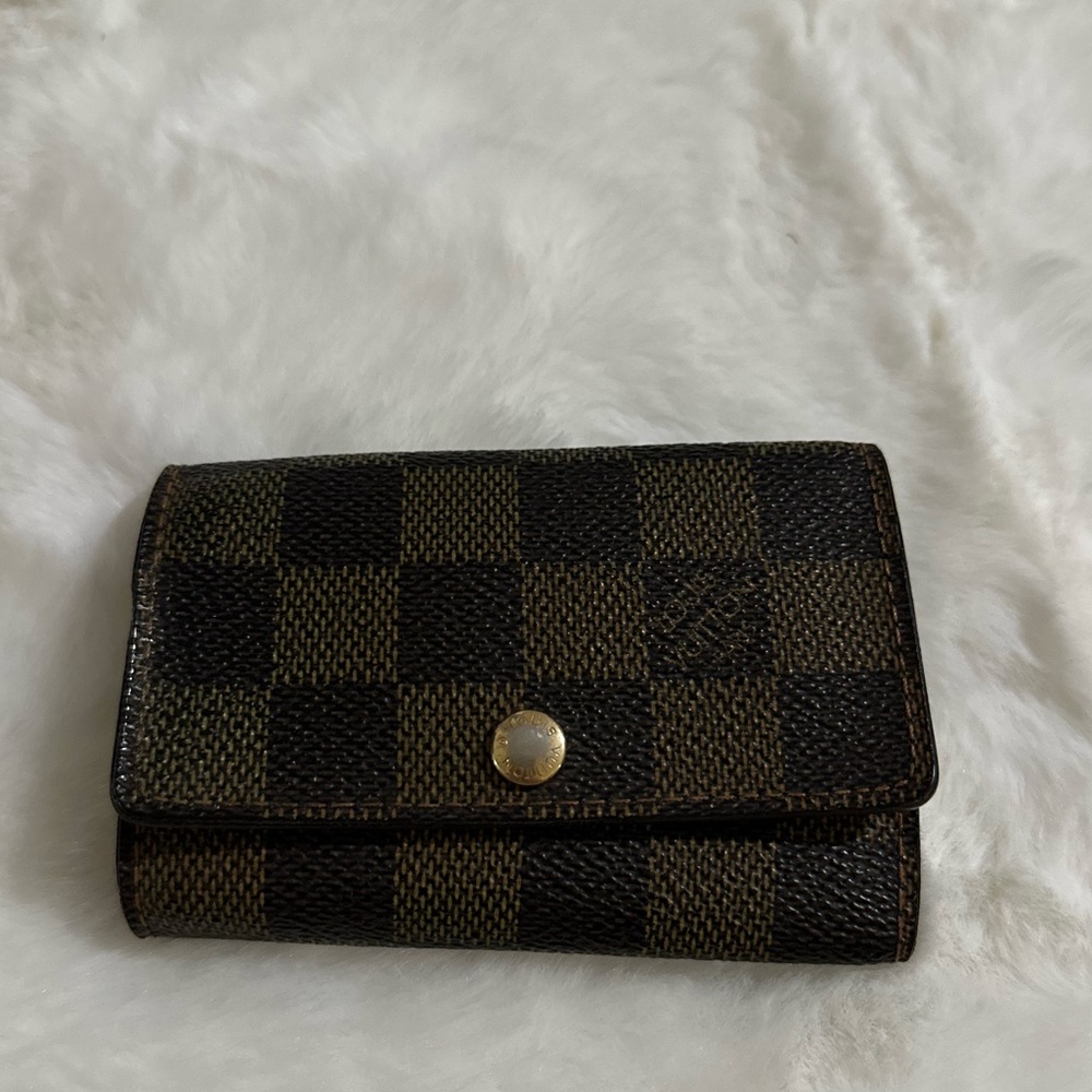 Louis Vuitton key holder